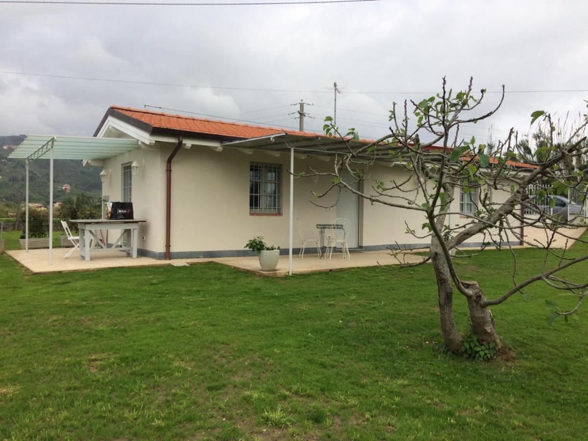 Rufus House Villa Mommio Ngoại thất bức ảnh