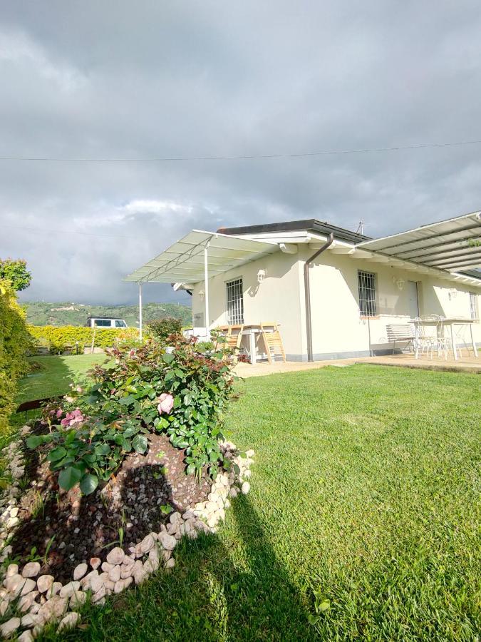 Rufus House Villa Mommio Ngoại thất bức ảnh